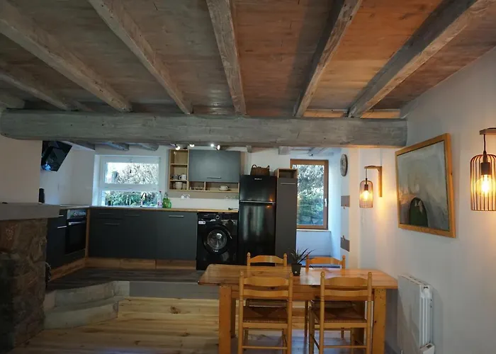 Les Hiboux Дом отдыха