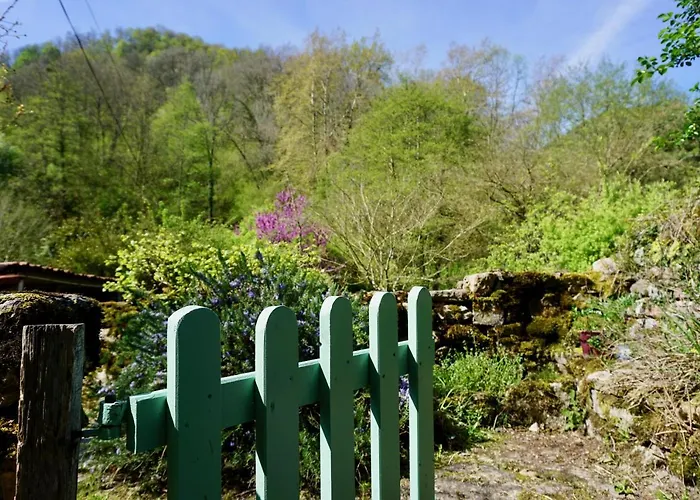 Les Hiboux Дом отдыха Castelnau-Durban